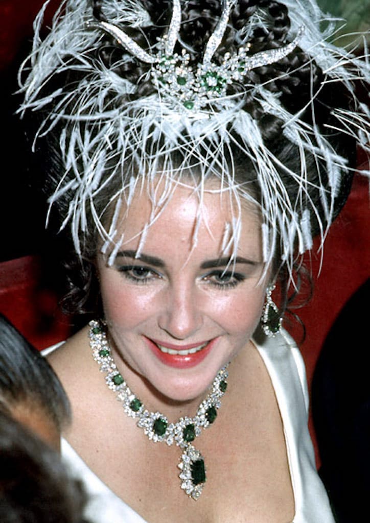 Bulgari emerald necklace given to Elizabeth Taylor by Richard Burton (1962)