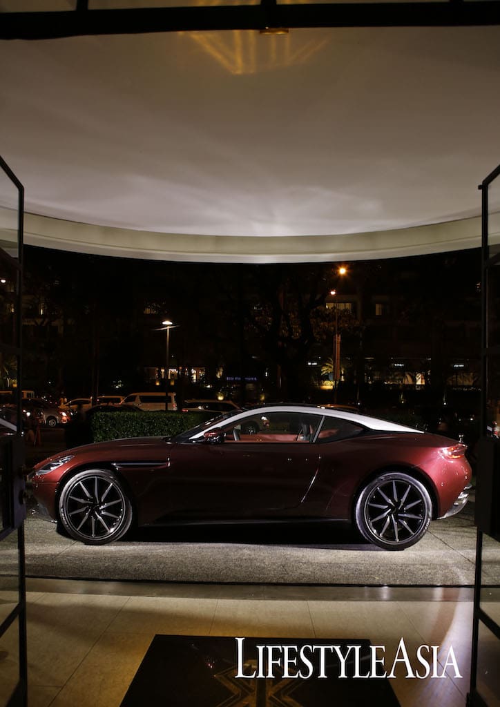 The Arton Martin DB11 V8 was placed at the entrance of Blackbird