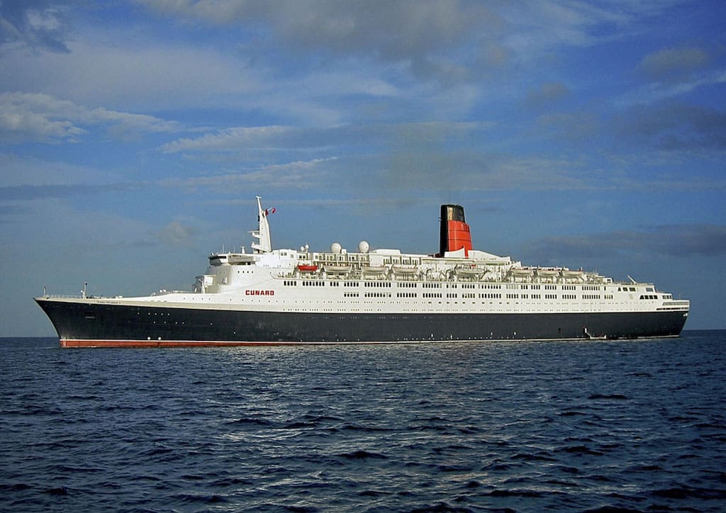 The Queen Elizabeth II (QE2) (Photograph courtesy of Eztravaganzi.com)