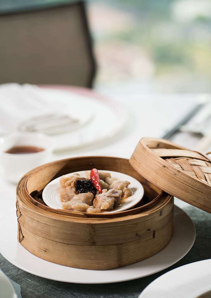 Steamed Pork Spare Ribs with Garlic