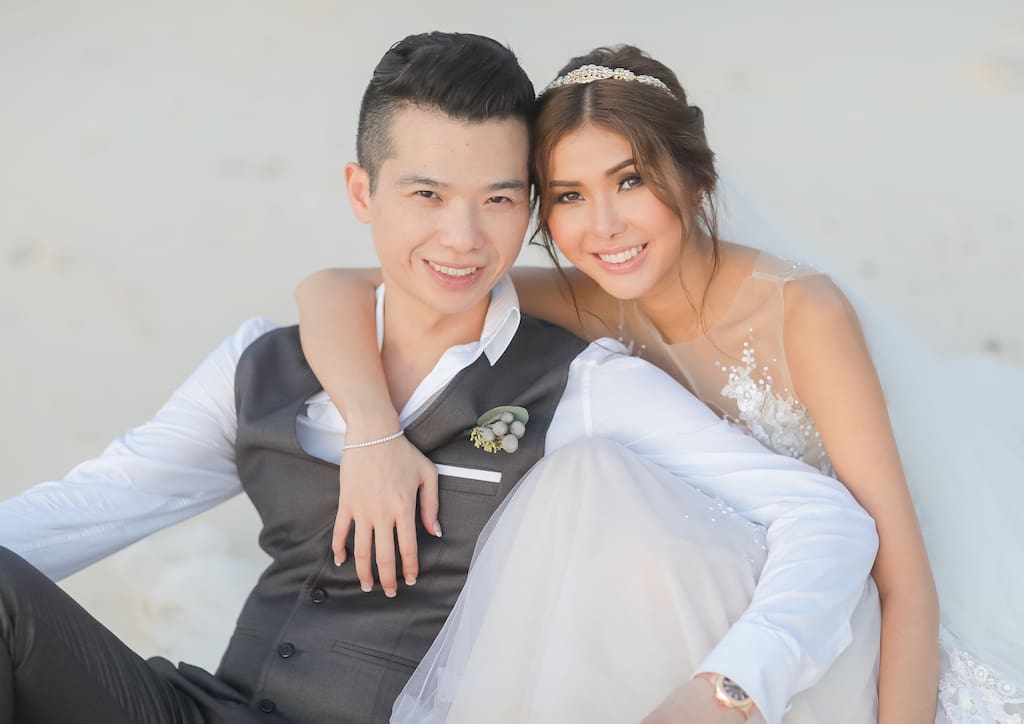 The newlyweds, Erik and Jam Cua