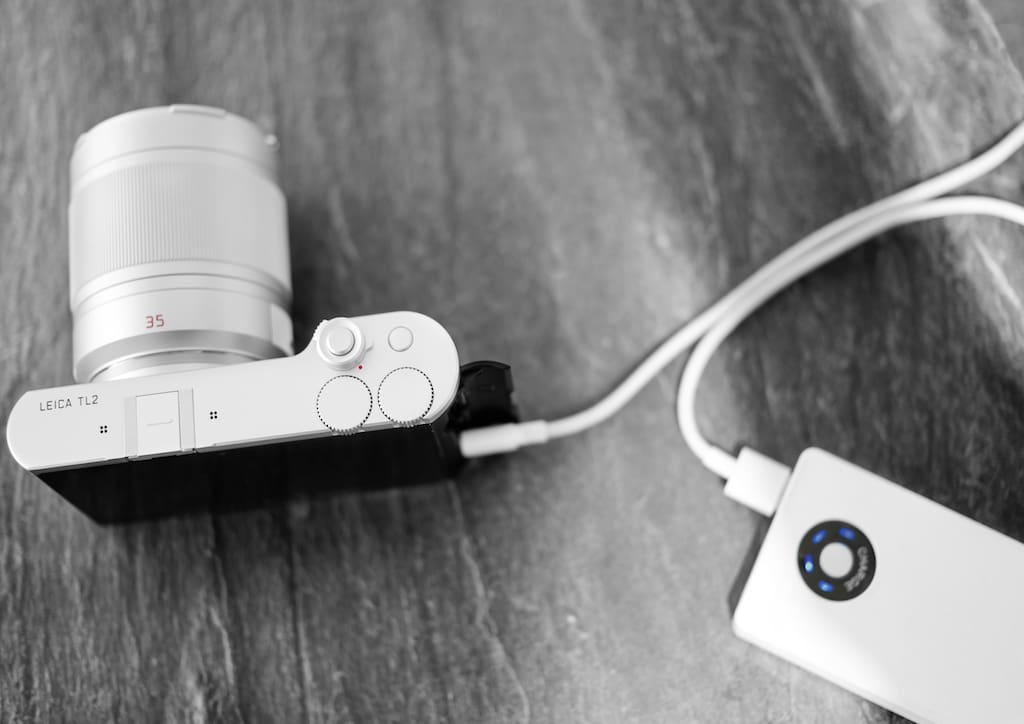 You can now charge your Leica with a power bank