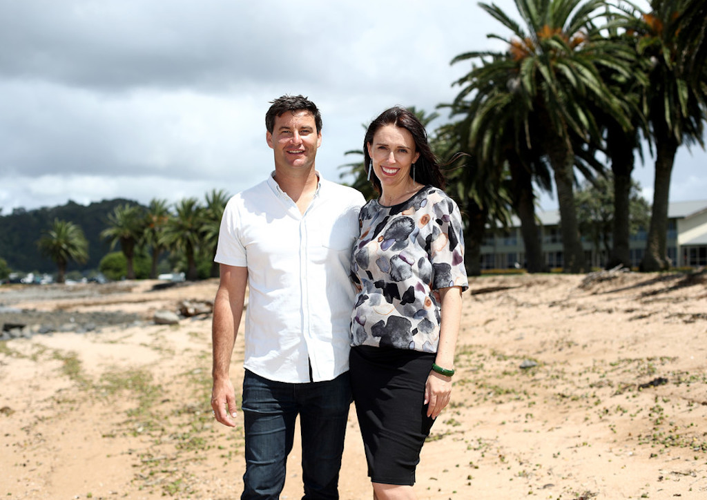 Clarke Gayford with New Zealand Prime Minster Jacinda Adern (Photograph courtesy of zimbio.com)