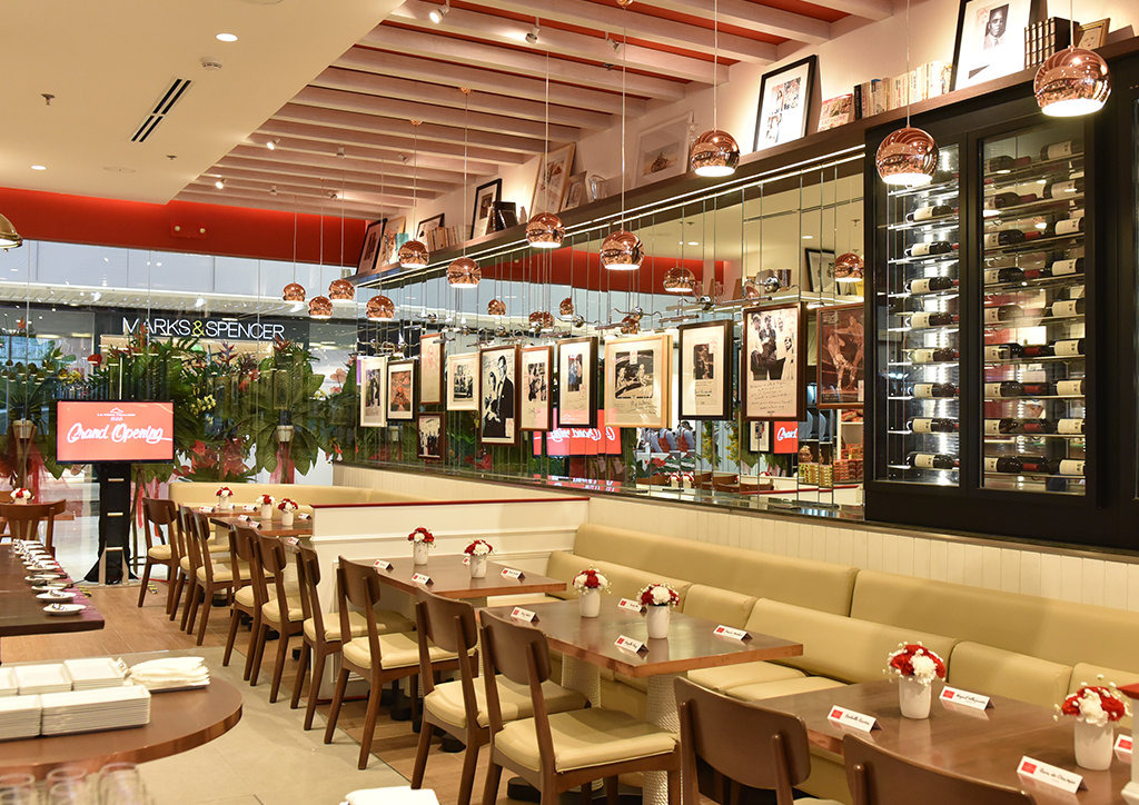 La Mère Poulard has opened its doors in SM Aura 