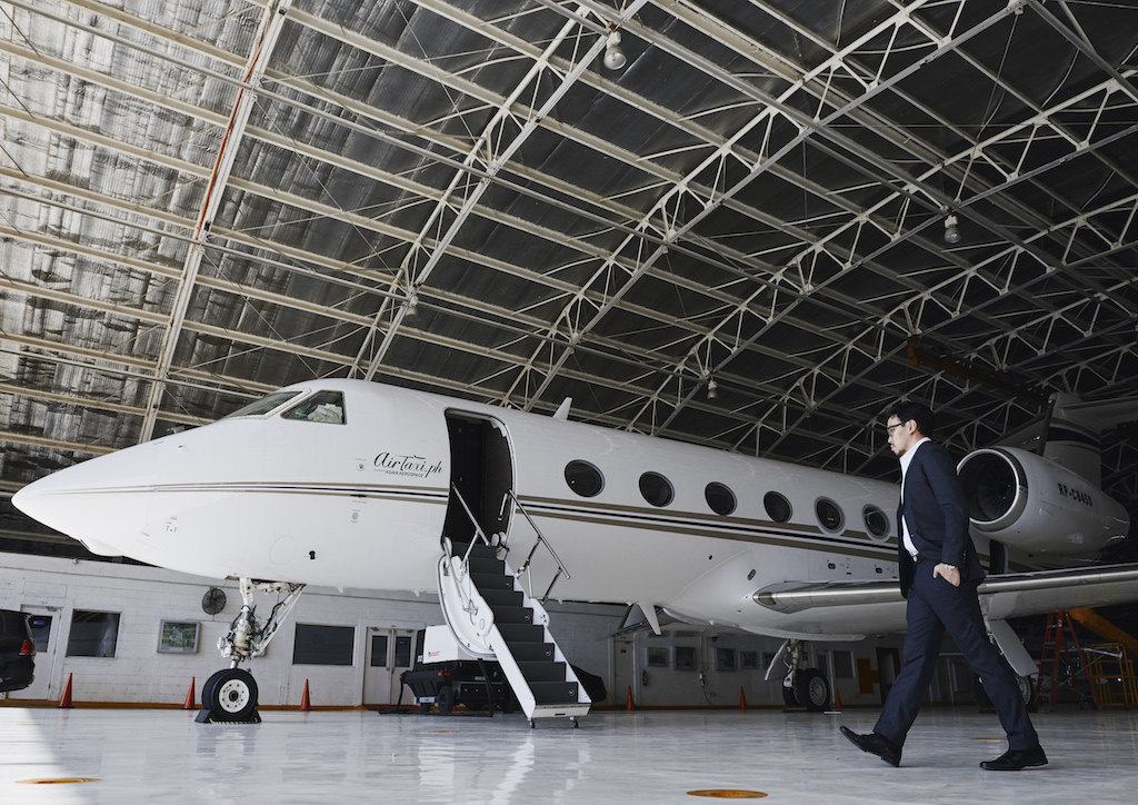 Paj Rodriguez at the Asian Aerospace hanger in Clark (Photography by Hub Pacheco)