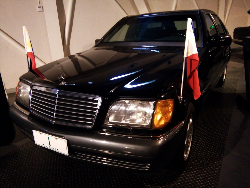 Joseph E. Estrada (1998-2001) - 1993 Mercedes-Benz S600