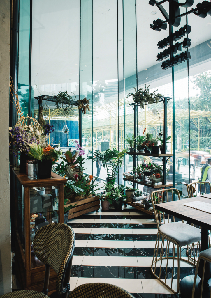 After enjoying a delicious meal, guets have the option to bring home fresh blooms (Photograph by Ron Mendoza)