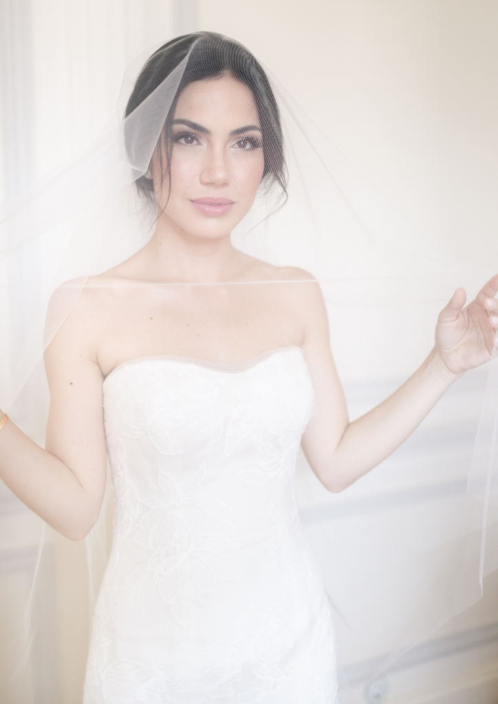 Anne Gauthier with her bridesmaids (Photograph by Catarina Zimbarra)