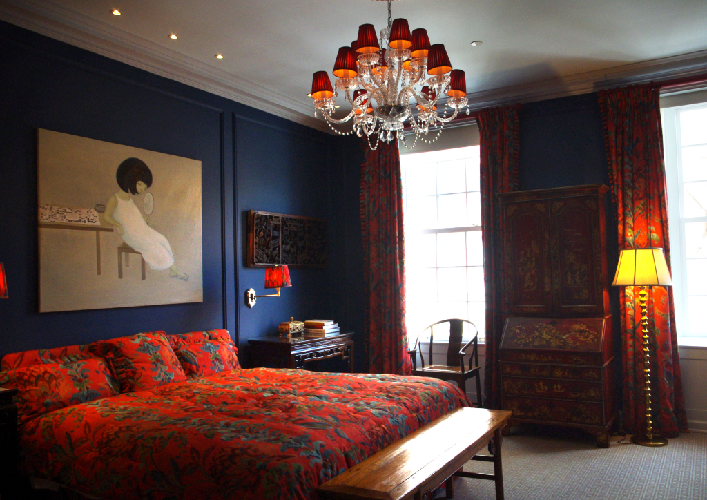 The guest room on the fourth floor has Ming furniture pieces