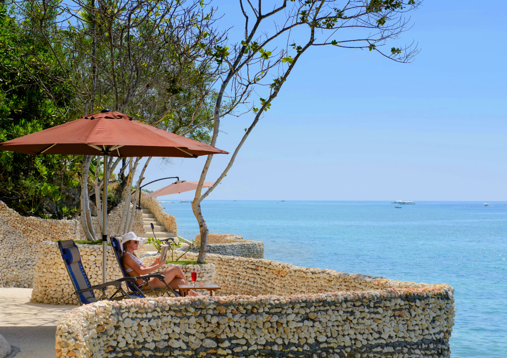 Private coves in Donatela