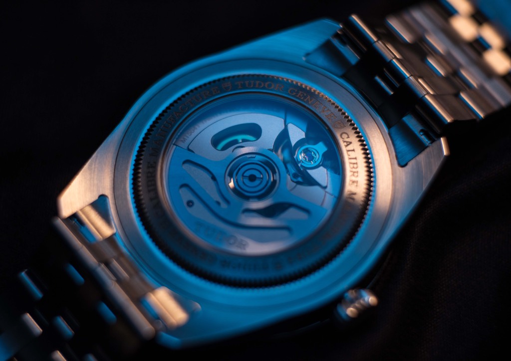 The new Tudor Glamour Double Date is equipped with a newly develop movement called Manufacture Calibre MT5641