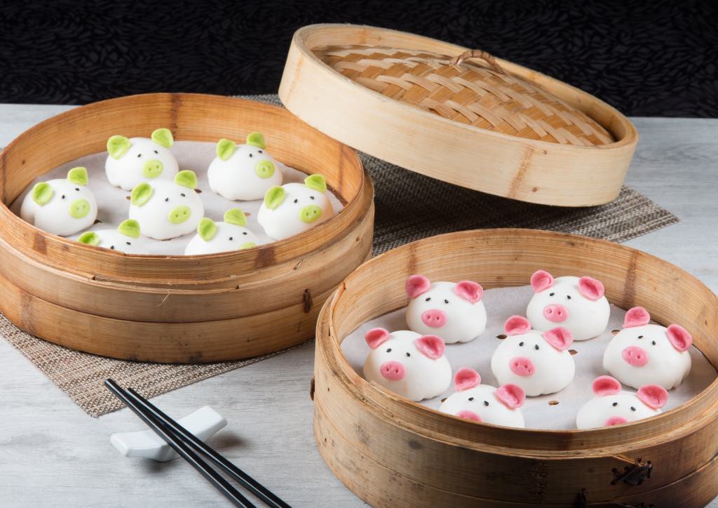 Chocolate stuffed mantou dimsum bread in Sofitel Philippine Plaza Manila for Chinese New Year