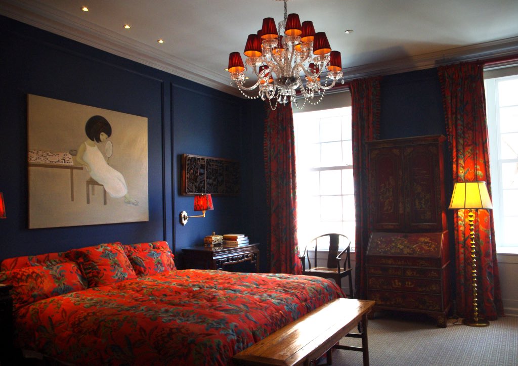Decorate your home with red furniture or the element of metal. Photographed is the home of New York-based Chinese mogul Yue Sai Kan