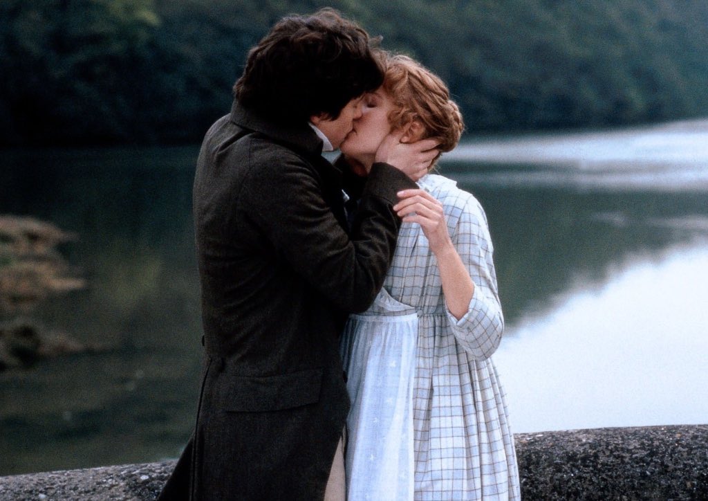 Hugh Grant and Emma Thompson in Sense and Sensibility (1995)