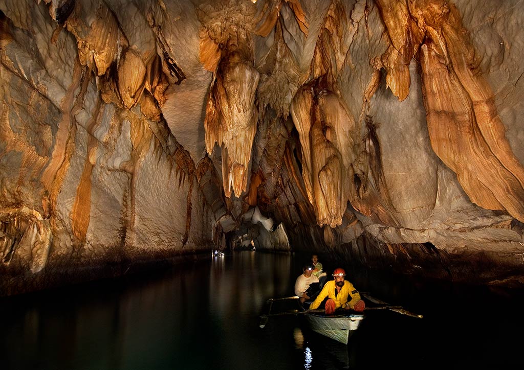 puerto princesa island resort rock formations cave tour