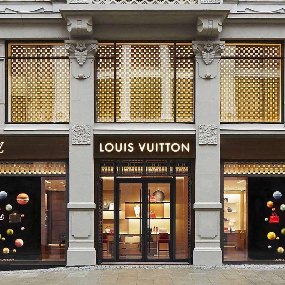 Louis Vuitton LVMH produces masks for coronavirus workers