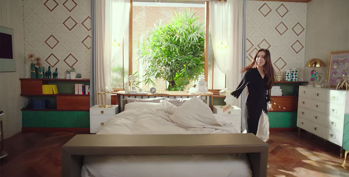 Crash Landing on You (Netflix) with Hyun Bin and Son Ye-jin