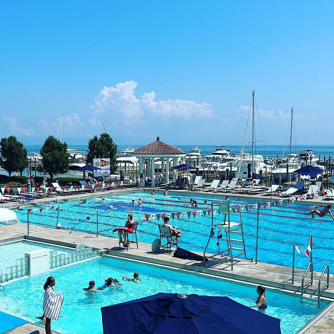 Grosse Point Yacht Club clubhouse