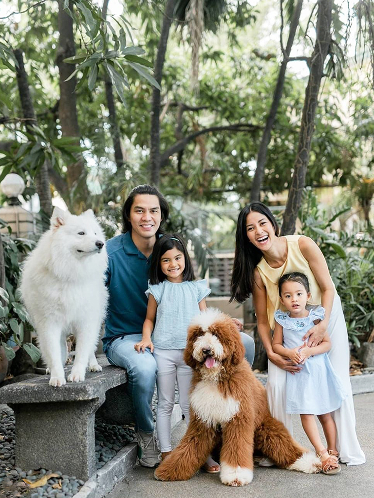JC Intal with his family and Z Giant Poodle
