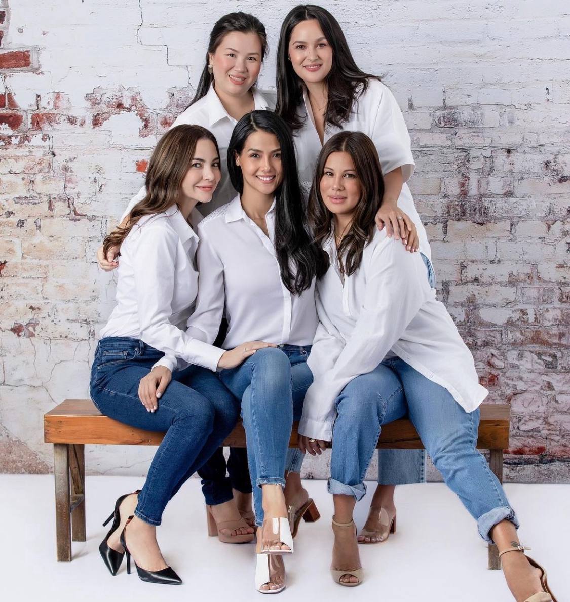 Amanda Griffin Jacob with her friends