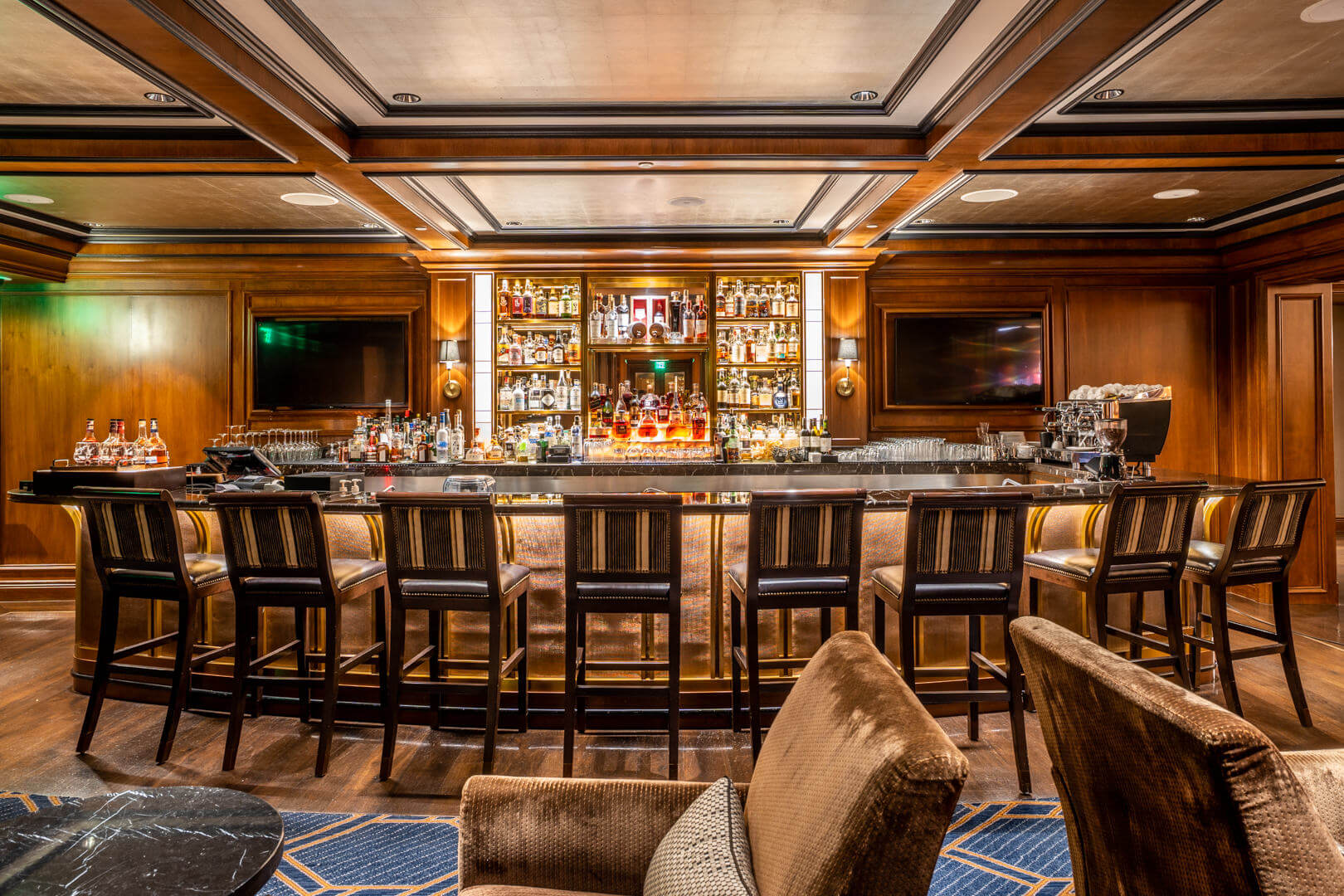 Baccarat Room and Bar in Solaire