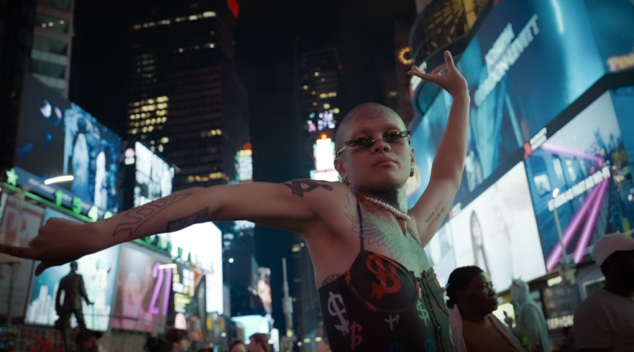 A screencap from "Tens Across the Borders"