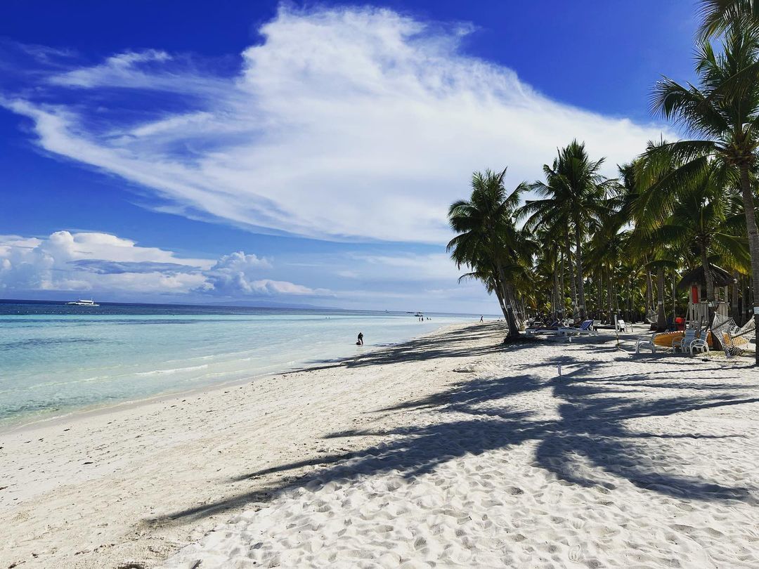 White sand beach in Bohol