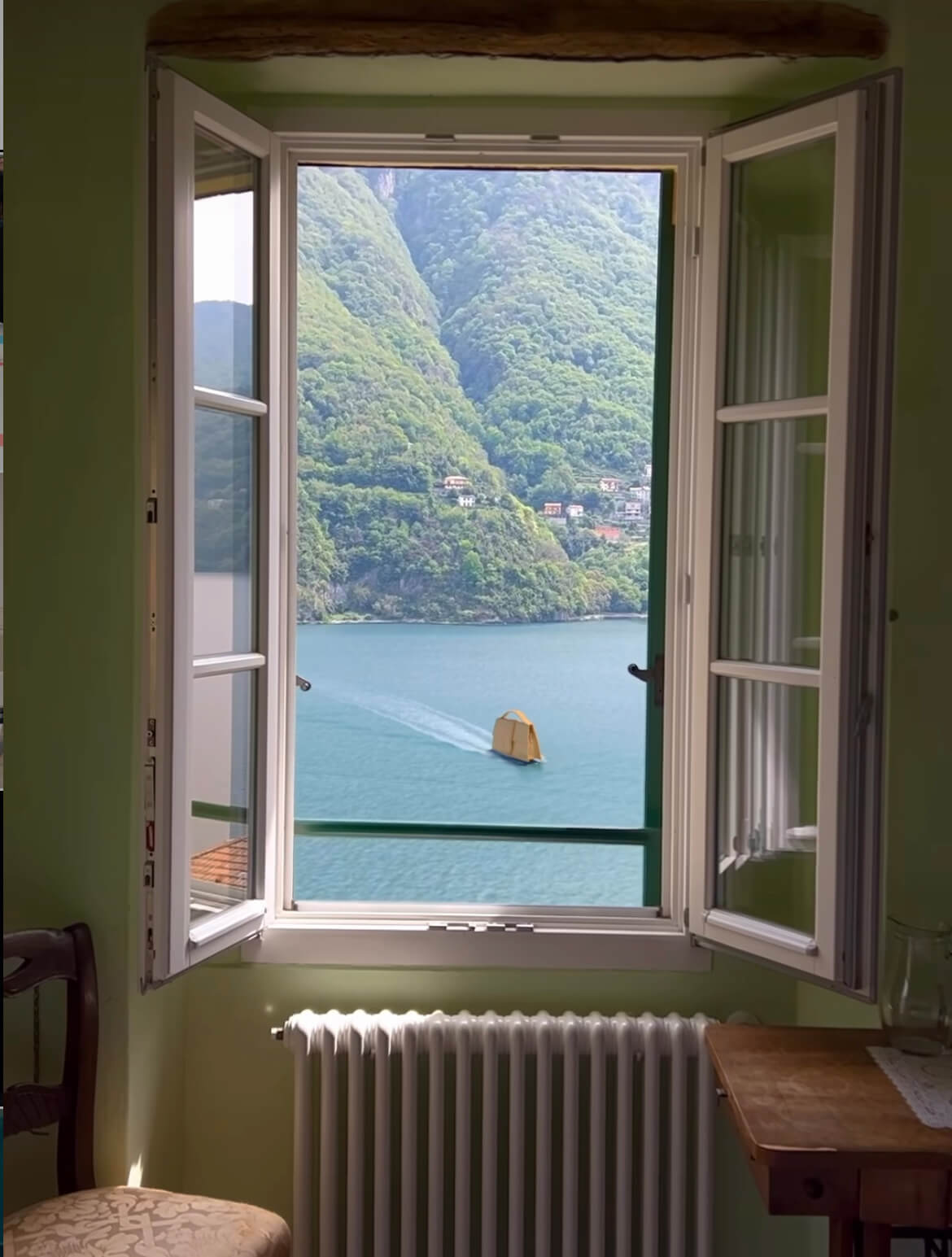 Jacquemus pop up store Italy Lake Como