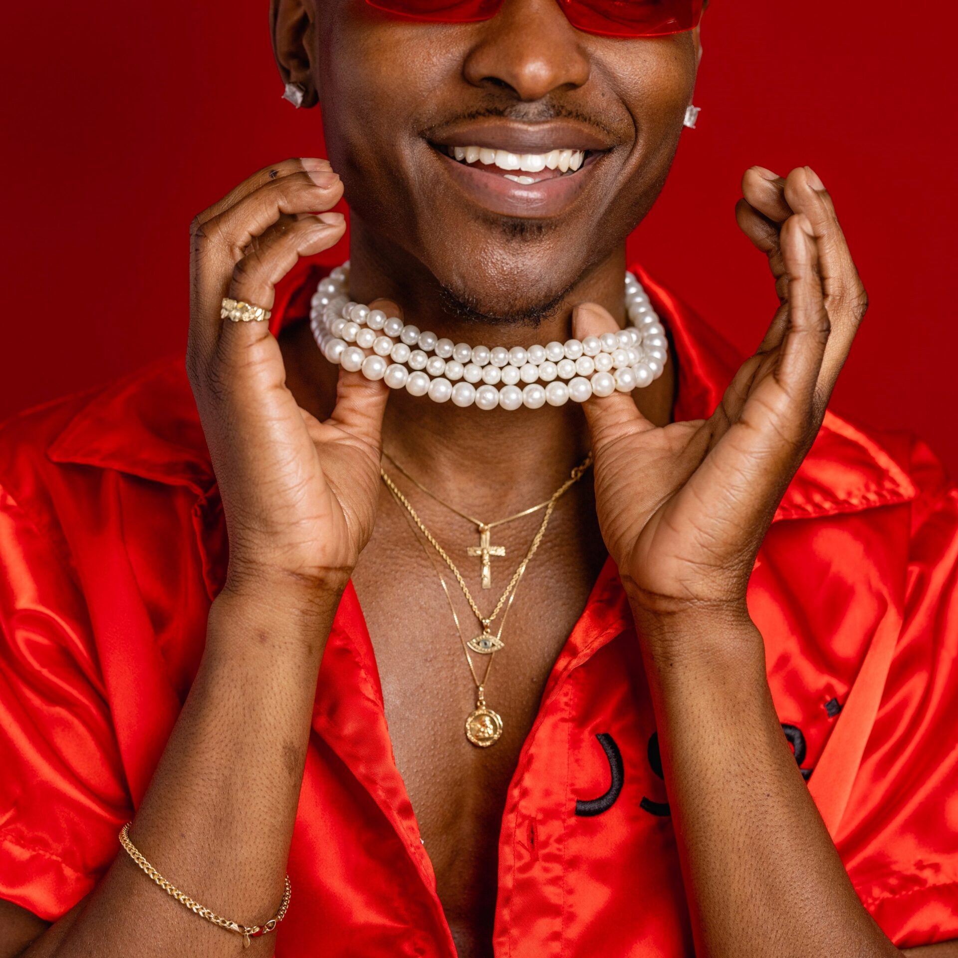 Rise of genderless jewelry