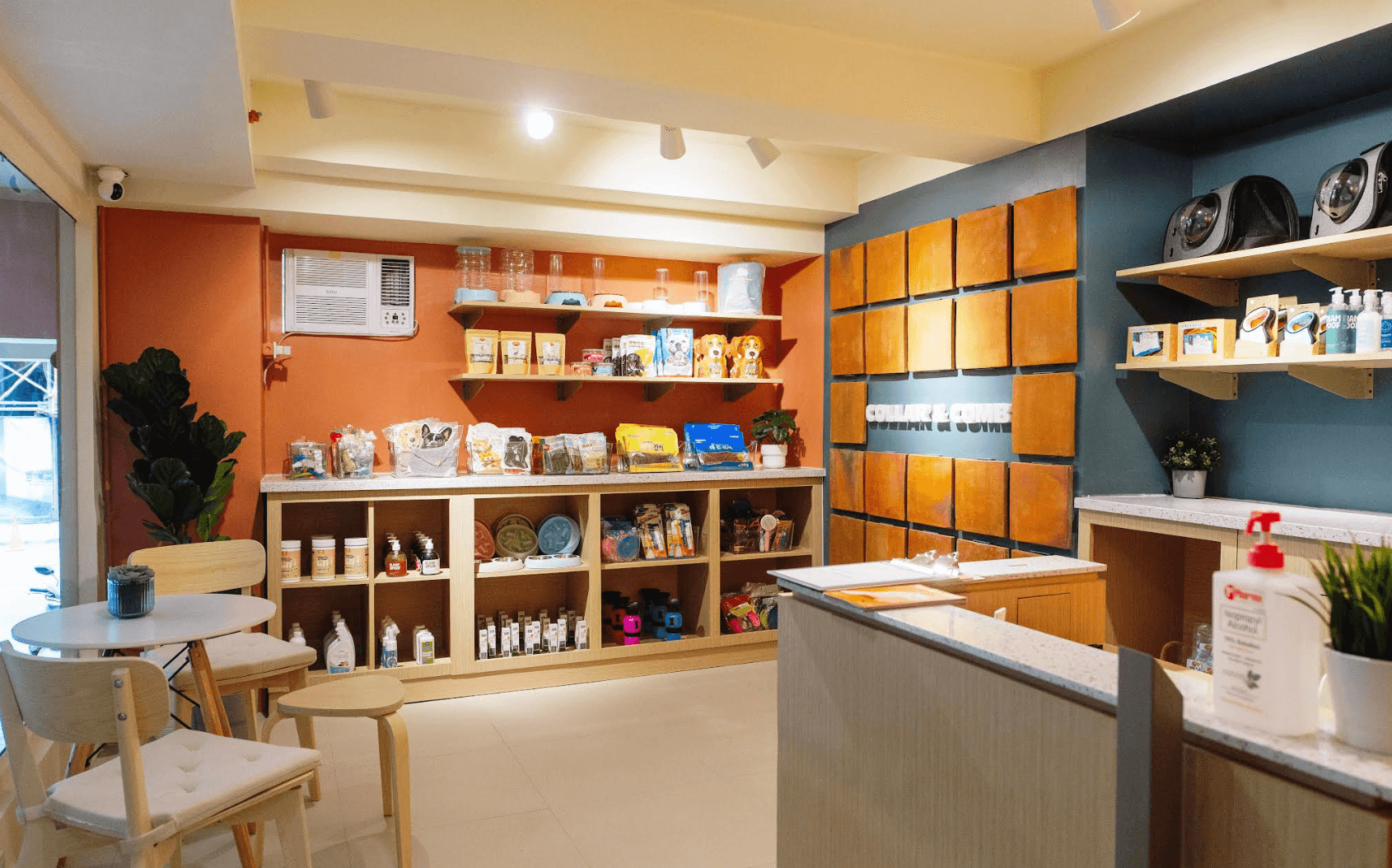 Collar & Comb pet grooming