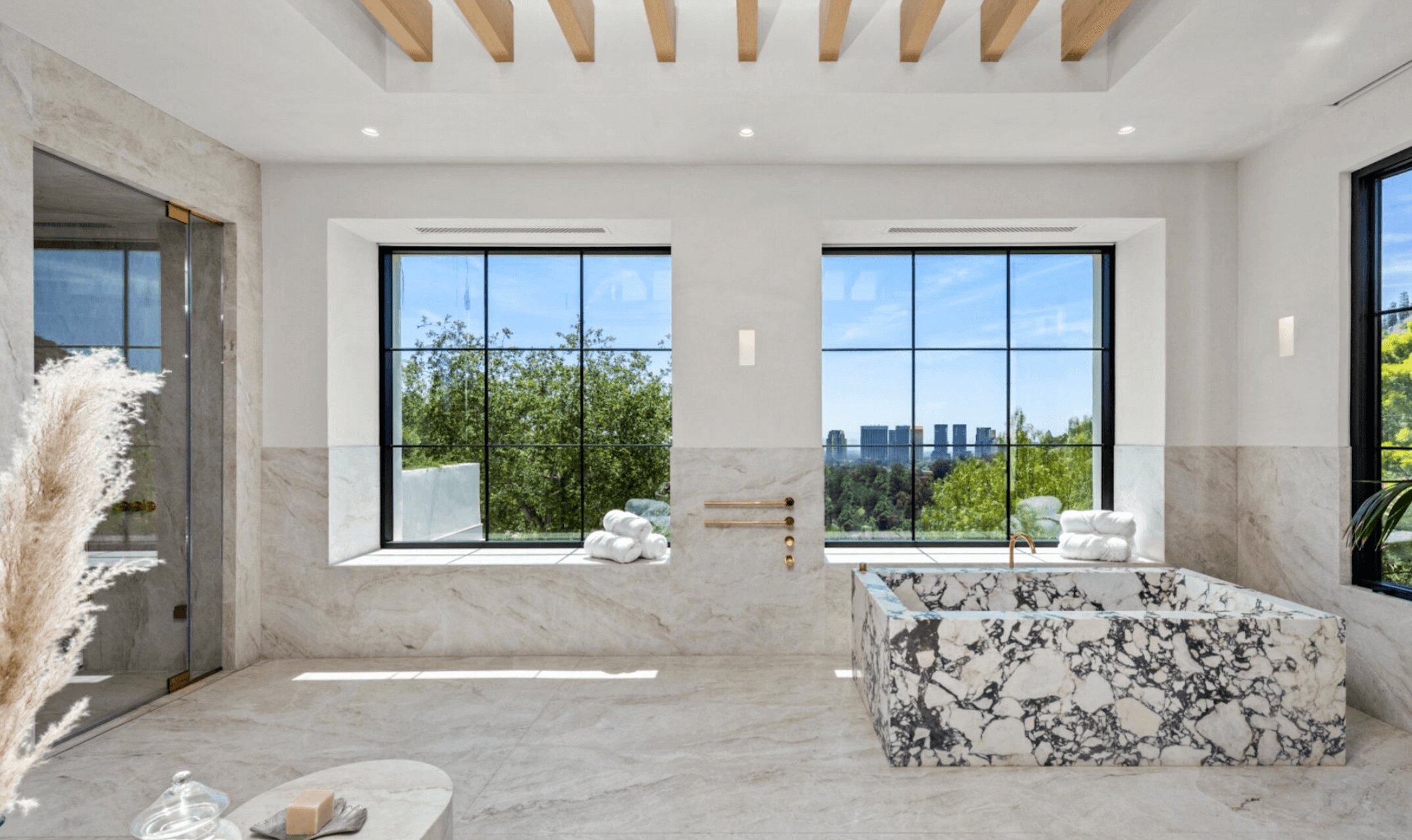 Drake selling beverly hills manshion