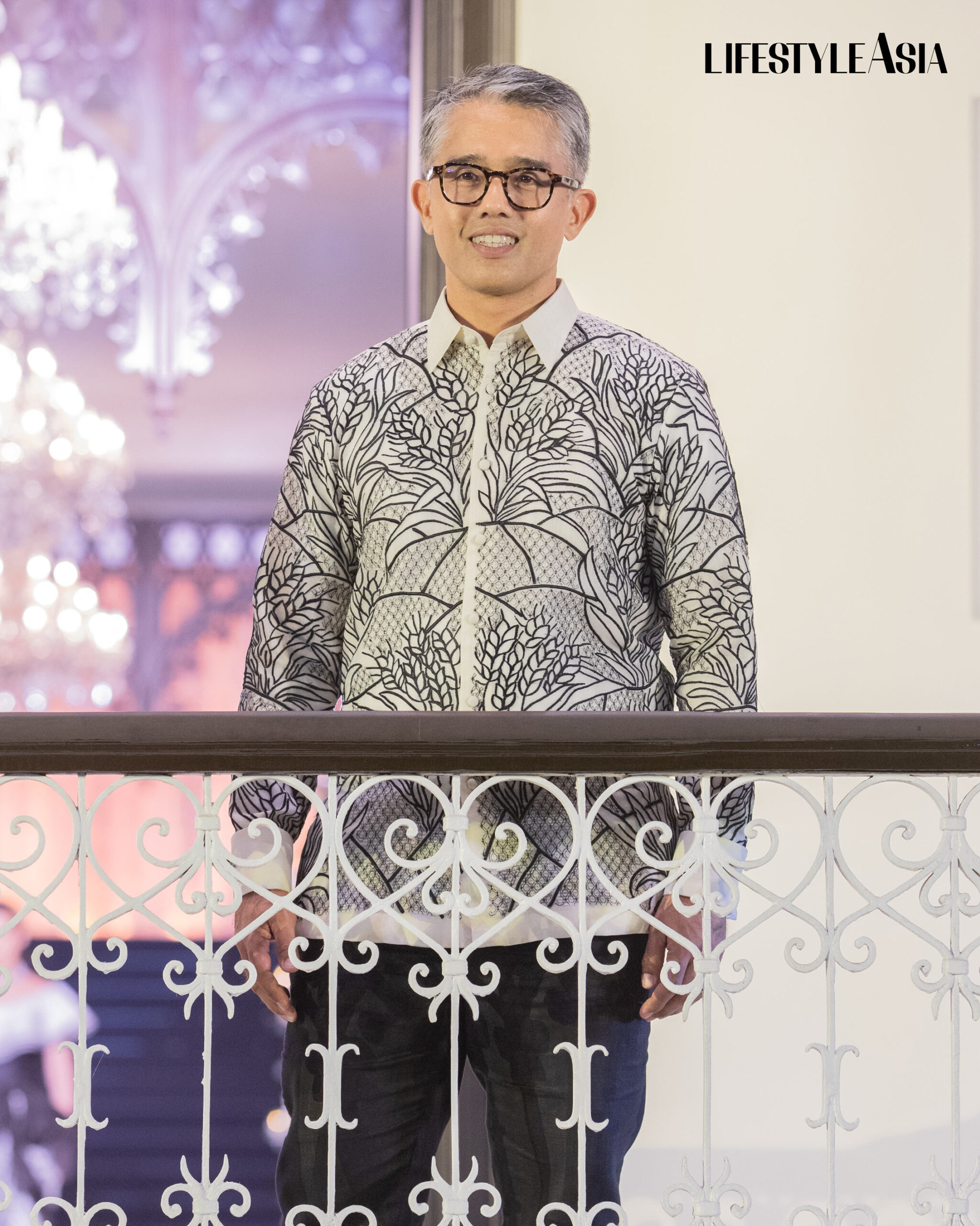 Avel Bacudio black and white collection