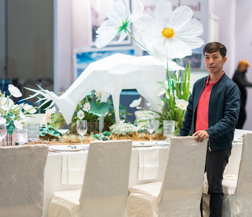 The country's first paper bloom artisan, Gerry Rosales