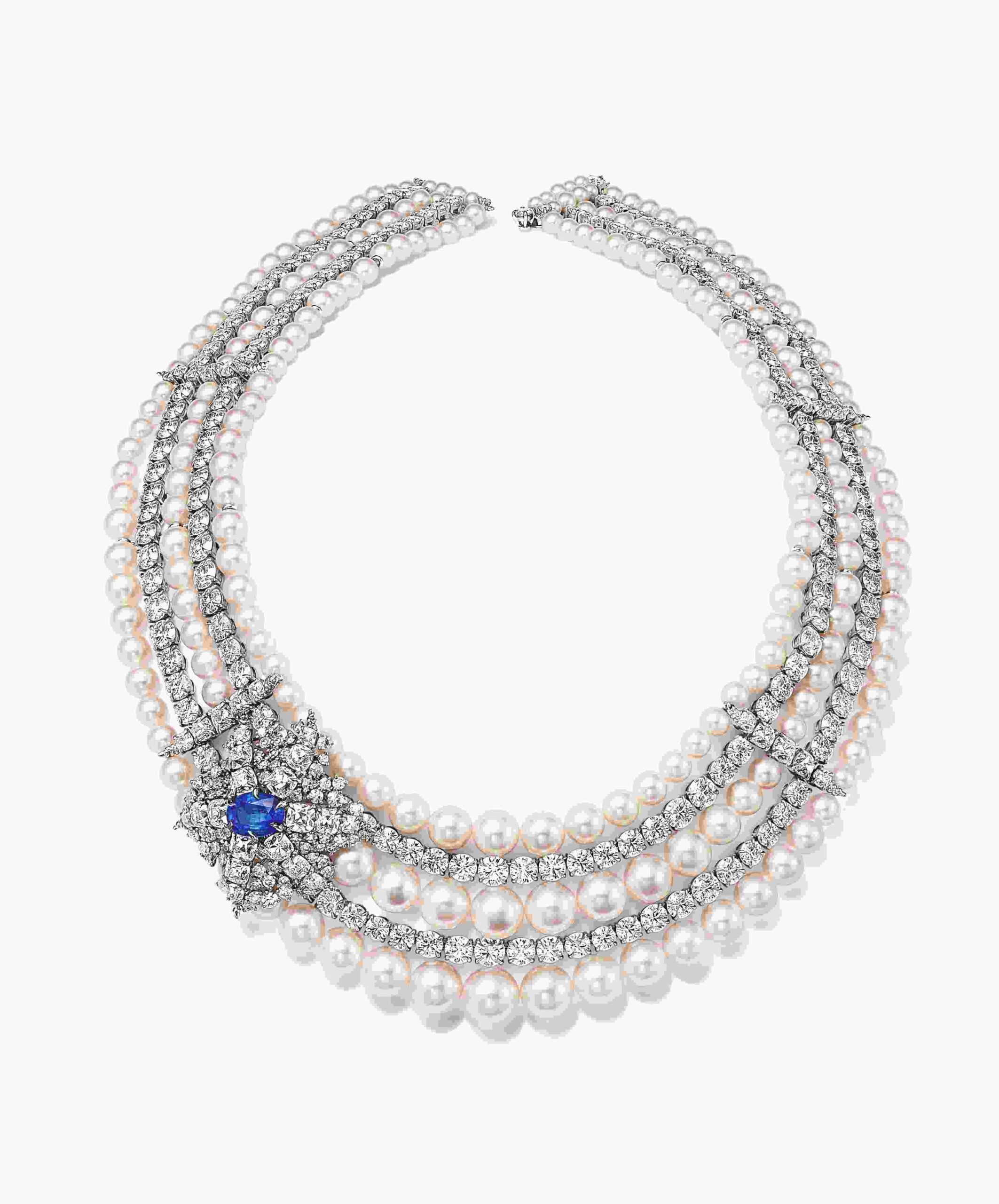 Necklace in platinum with a blue spinel, Akoya pearls, and diamonds Blue Book 2023