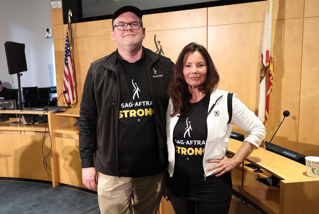 Fran Drescher (R) and Duncan Crabtree-Ireland