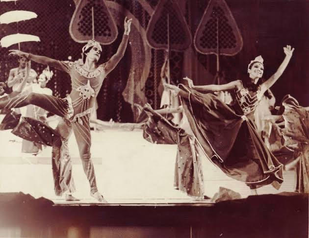 Nonoy Froilan and Alice Reyes in Rama, Hari