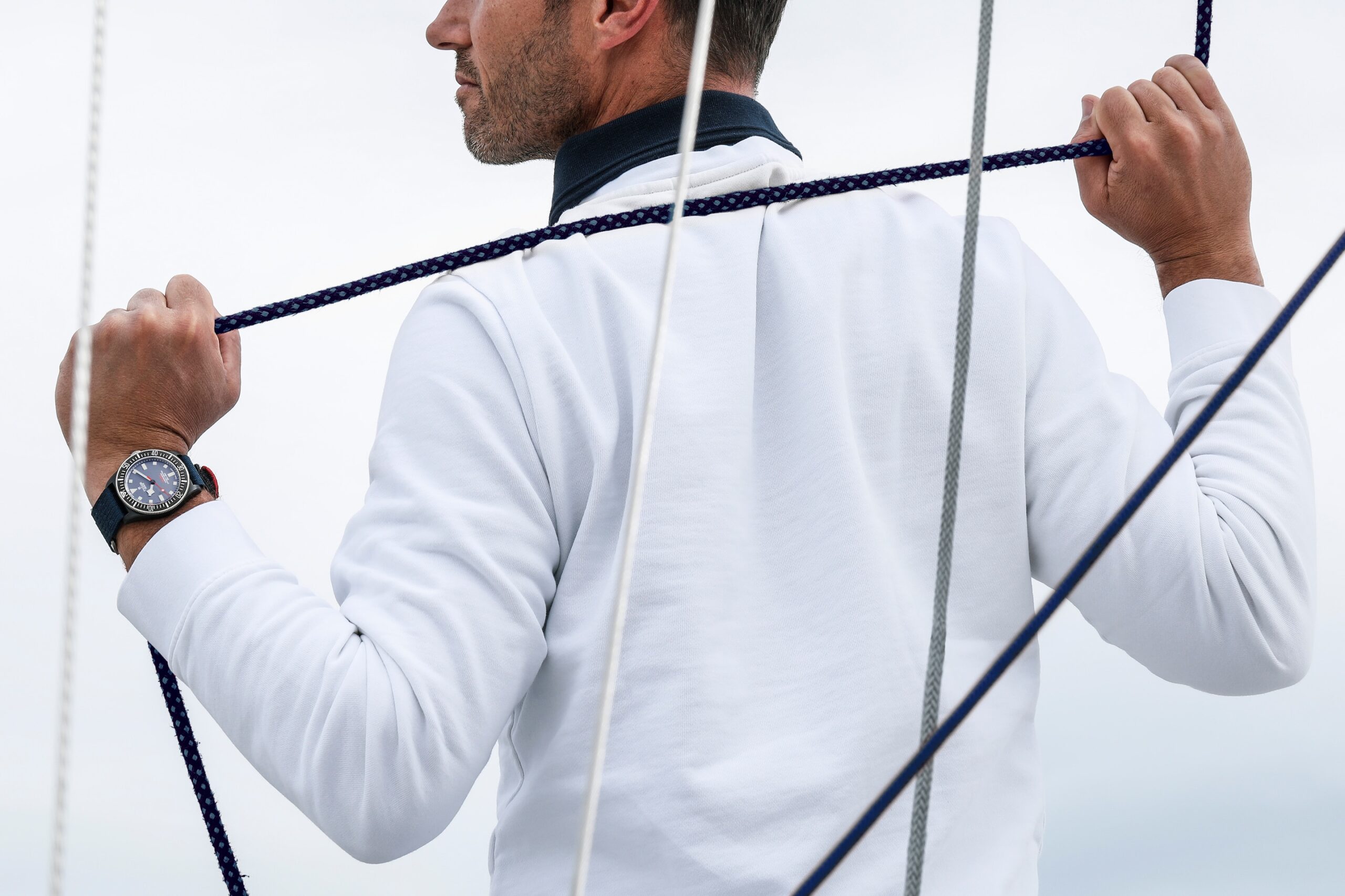 The Pelagos FXD is designed to track countdowns before a regatta