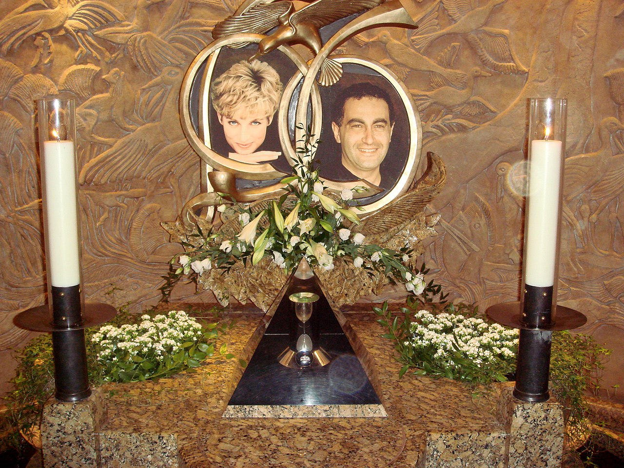 A Harrods memorial Al-Fayed established in memory of Princess Diana and his son, Dodi Al-Fayed