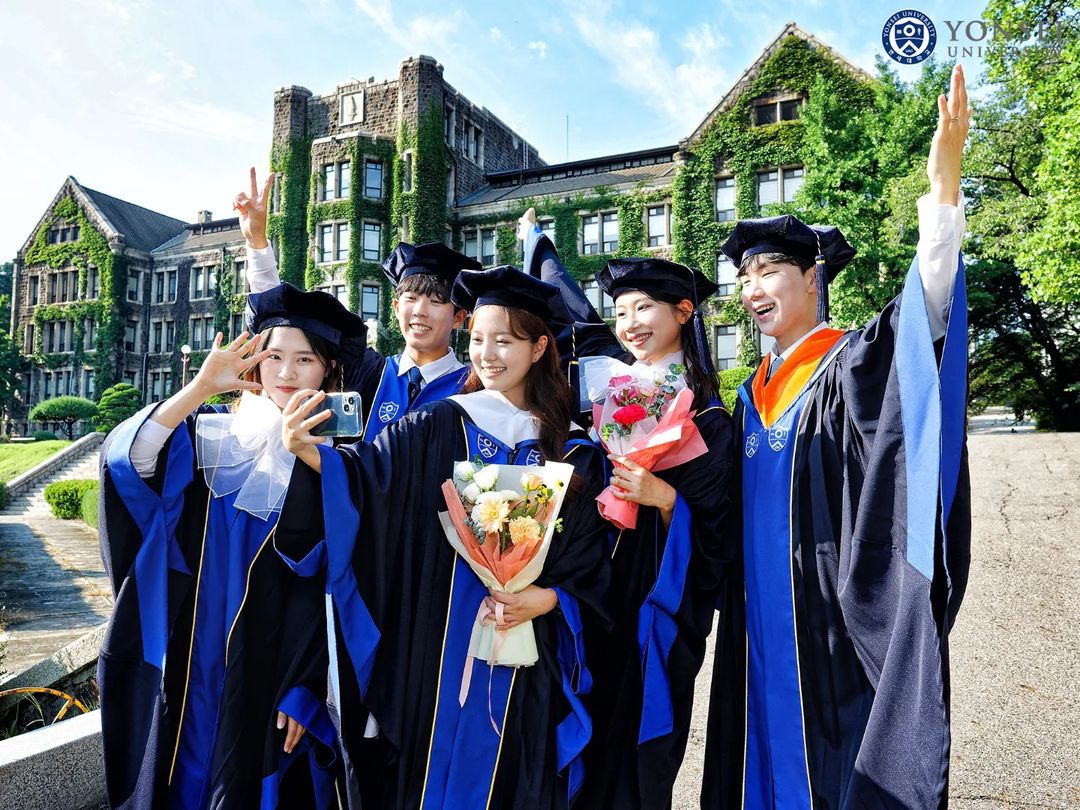 Even young professionals who hail from elite schools have difficulties entering a competitive system