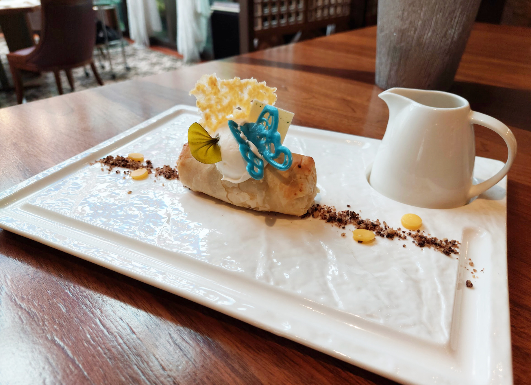 Emperador Strudel by Casa Buenas