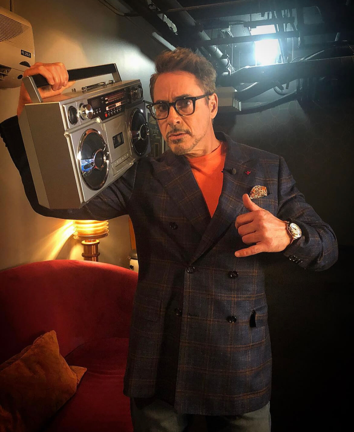 Robert Downey Jr. donning a Cartier Ballon Bleu