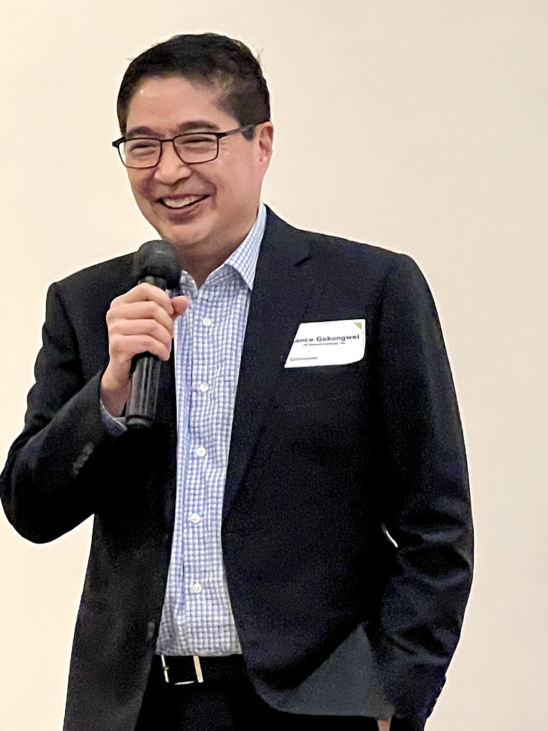 Lance Gokongwei, the president and CEO of JG Summit Holdings Inc., hails from the University of Pennsylvania