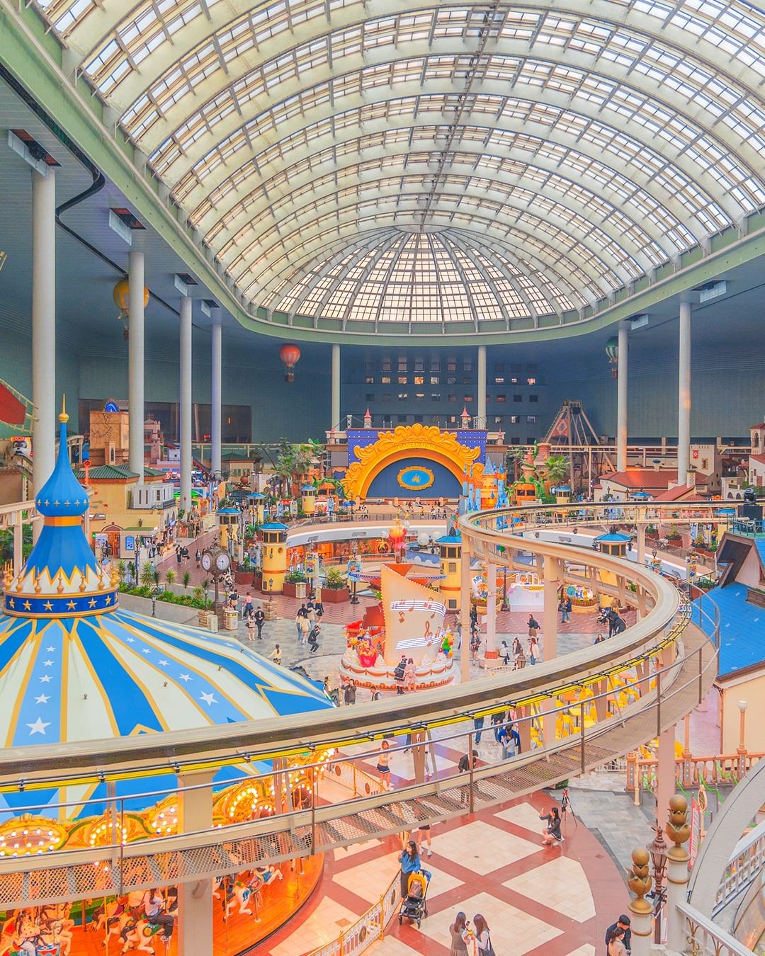 Lotte World's indoor amusement park