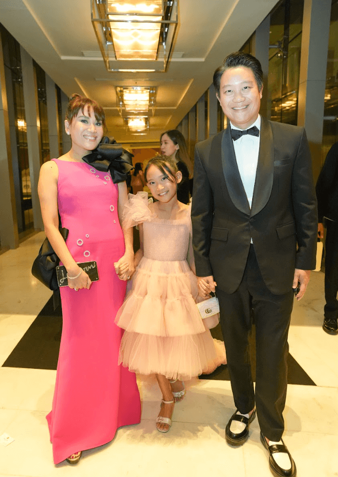 Guests at the I Want To Share Foundation. They hosted a truly enchanting gala, blending elegance, sophistication, and an abundance of compassion. 