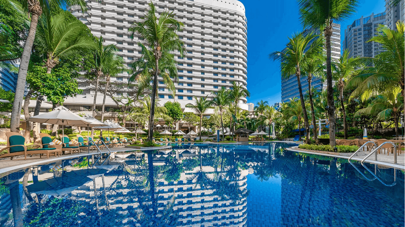 Edsa Shangri-La, Manila's azure pool fit for a holiday