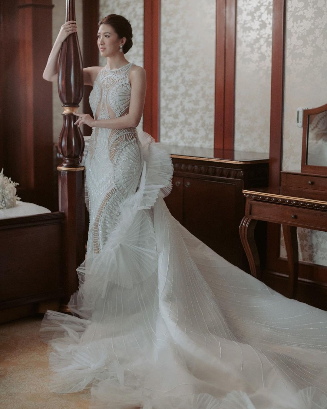 A bespoke gown from Francis Libiran