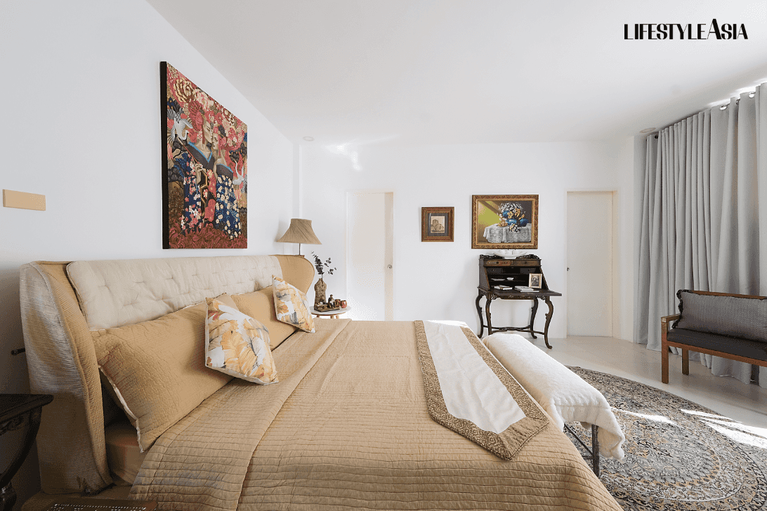 Jojie Dingcong home bedroom