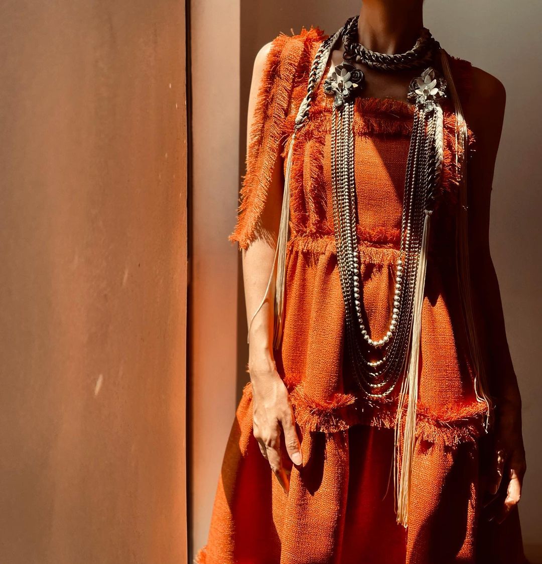 Tropical baroque design