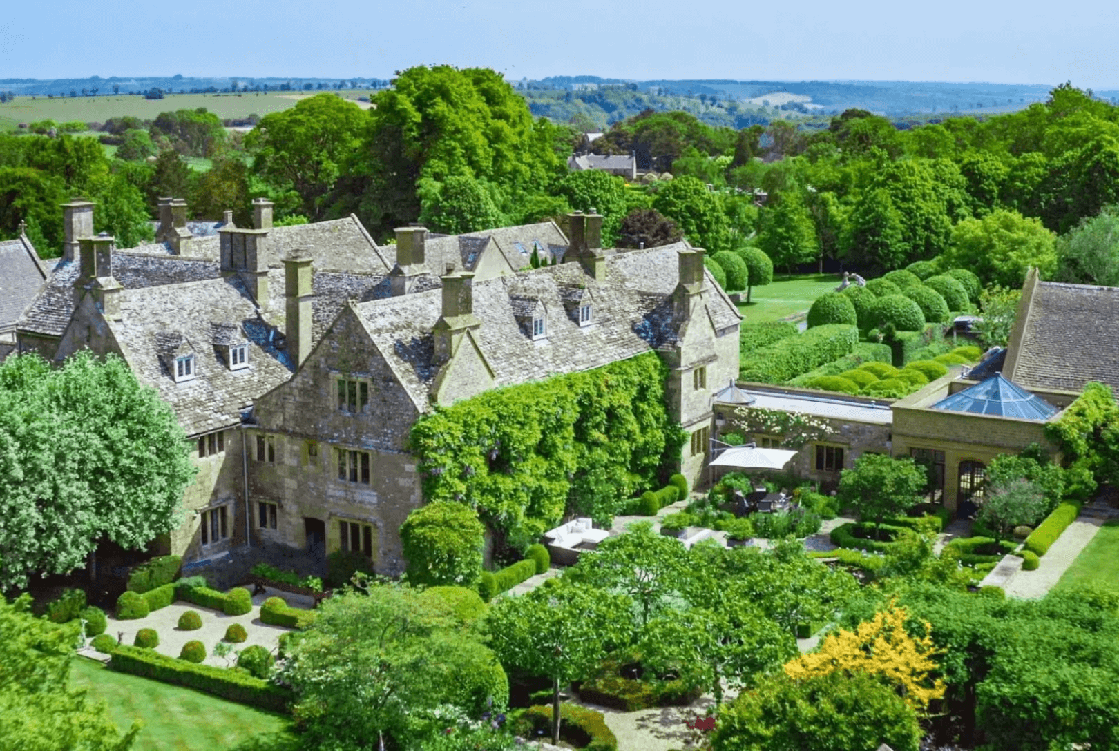 The Cotswolds Hawling Manor House