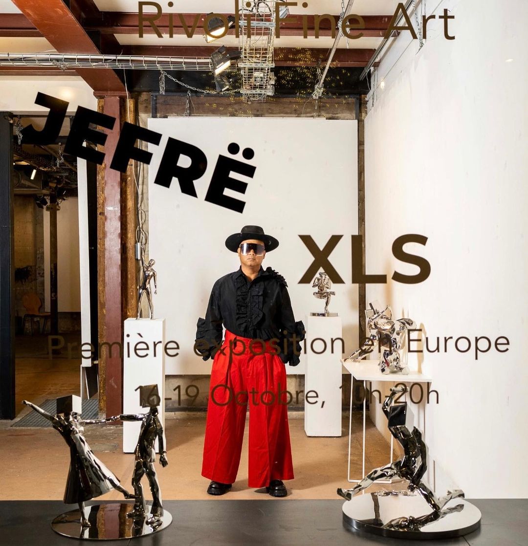JEFRË at the Rivoli Fine Art gallery in Paris for his exhibition, XLS